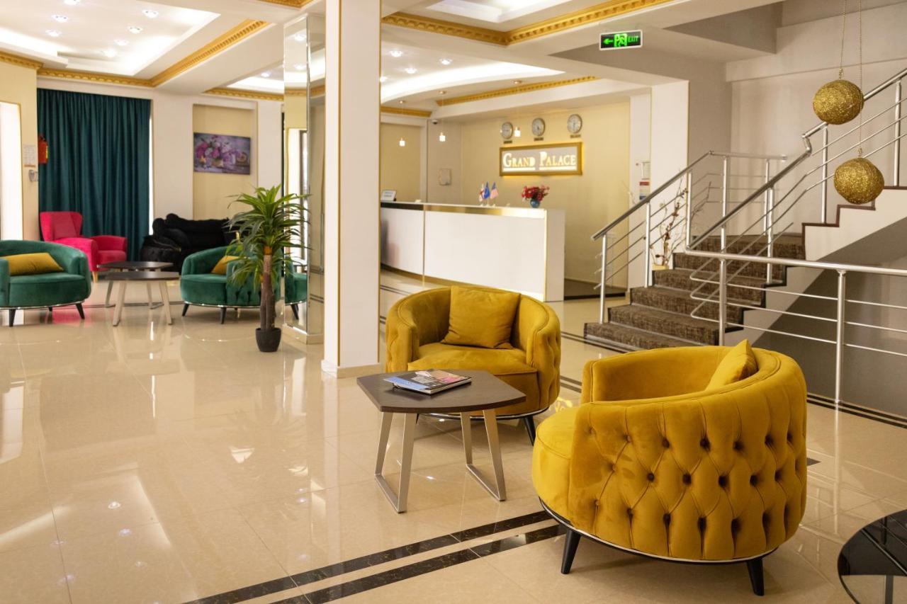 Hotel Grand Palace ティビリシ エクステリア 写真