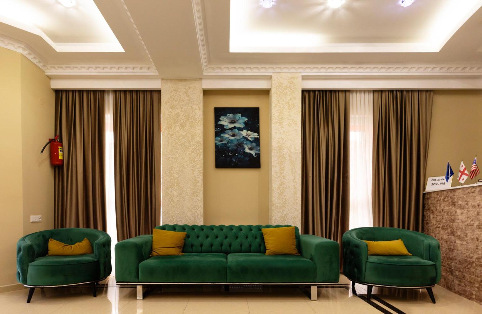 Hotel Grand Palace ティビリシ エクステリア 写真